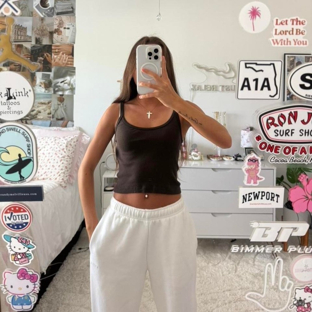 Brandy Melville Chocolate brown‎ cropped ribbed tank top